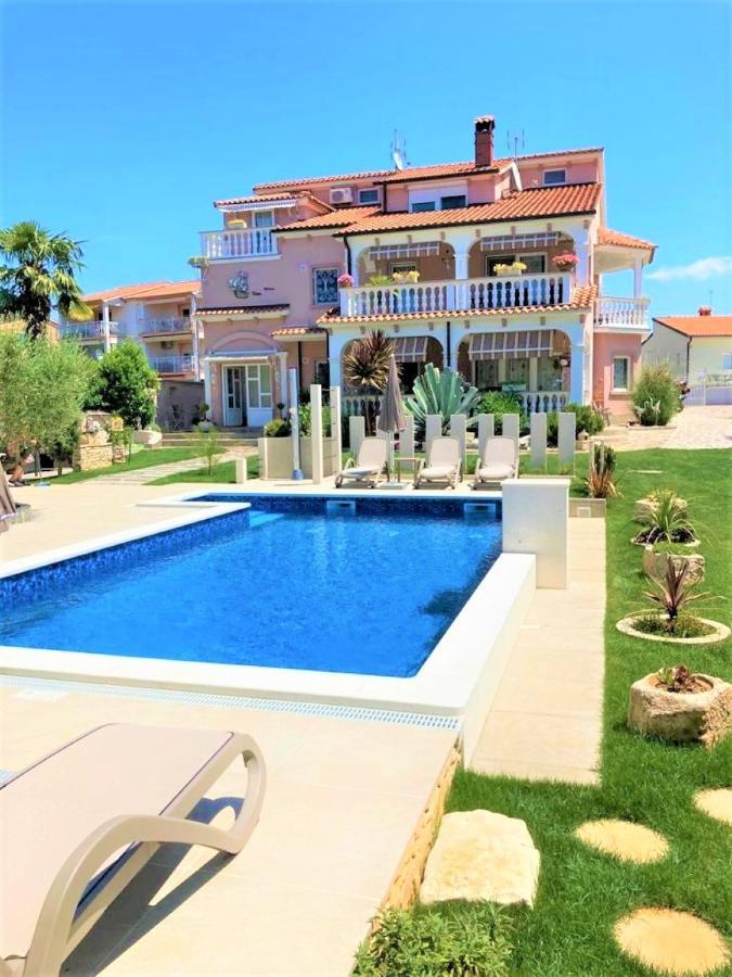 Apartment Villa Engel With Pool Poreč Exterior foto