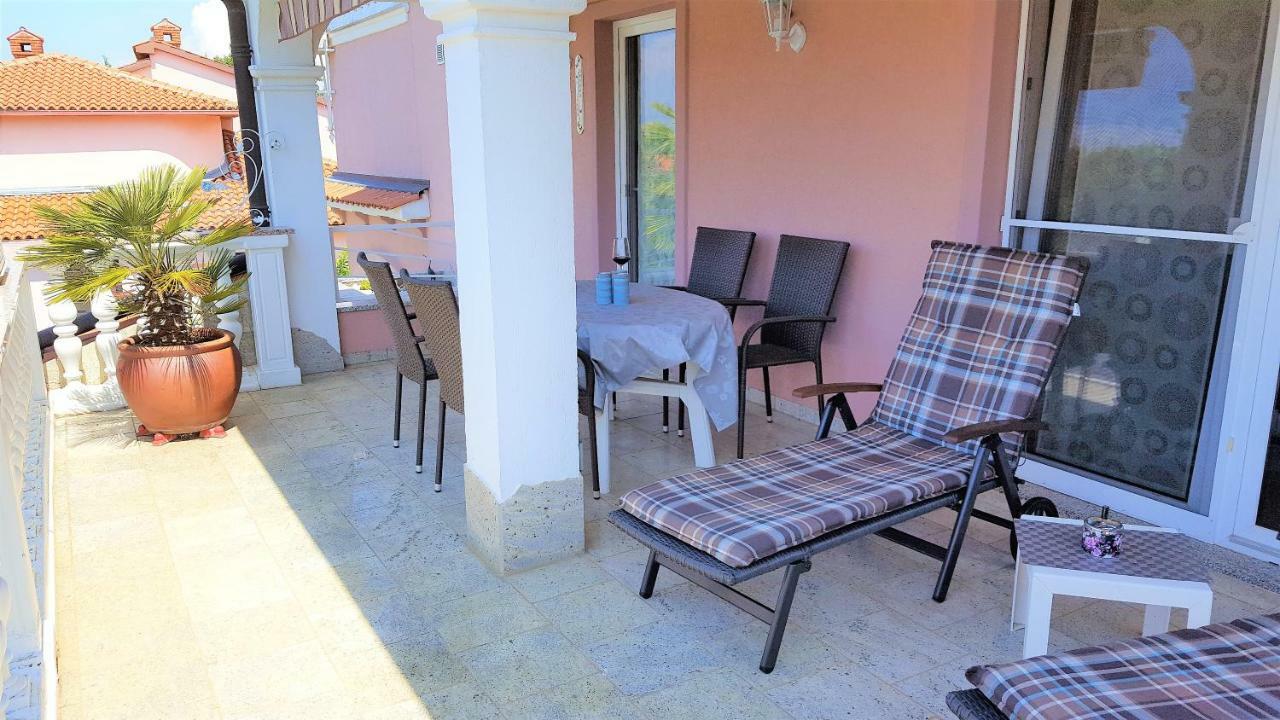 Apartment Villa Engel With Pool Poreč Exterior foto
